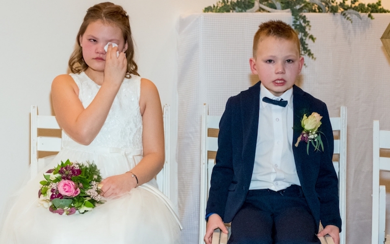 Kinderen in tranen | Trouwceremonie | Luizter