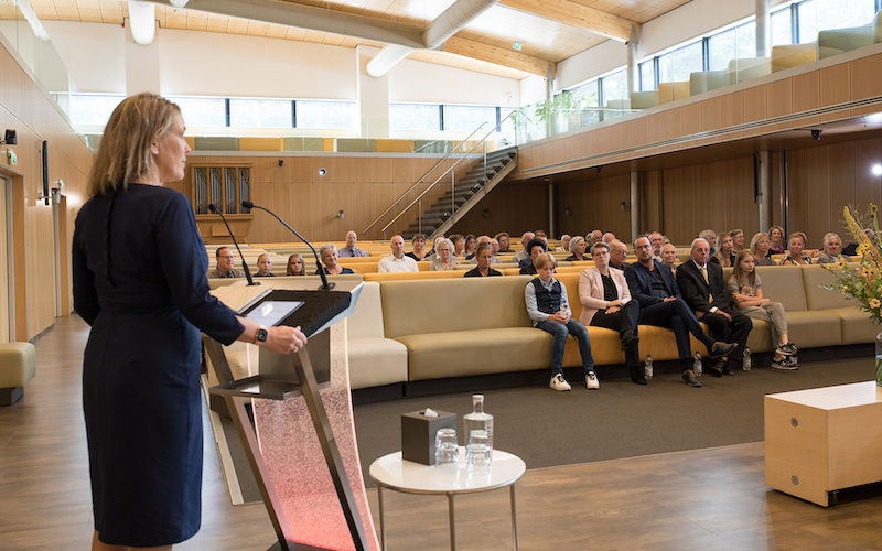 Uitvaartspreker Luizter Jolanda Bazen muzikale levensloop